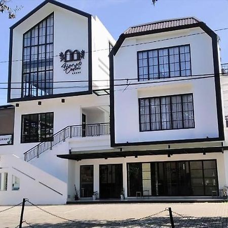 Bianco Costel Hotel Bogor Exterior photo
