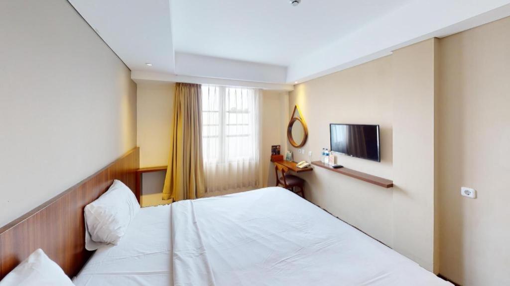Bianco Costel Hotel Bogor Exterior photo